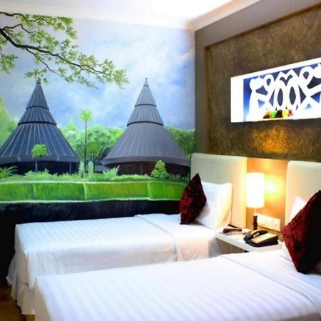 Amos Cozy Hotel Melawai Джакарта Екстериор снимка