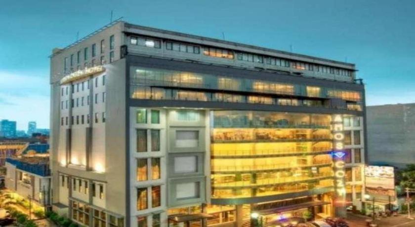 Amos Cozy Hotel Melawai Джакарта Екстериор снимка