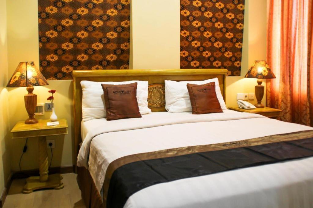 Amos Cozy Hotel Melawai Джакарта Екстериор снимка
