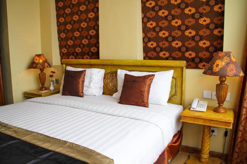 Amos Cozy Hotel Melawai Джакарта Екстериор снимка