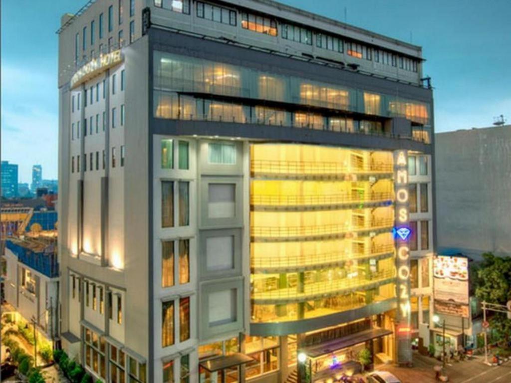 Amos Cozy Hotel Melawai Джакарта Екстериор снимка