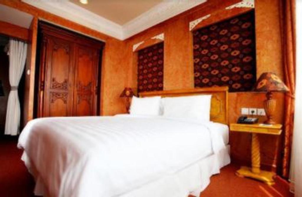 Amos Cozy Hotel Melawai Джакарта Екстериор снимка