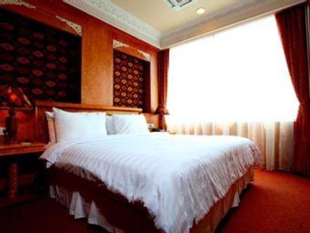 Amos Cozy Hotel Melawai Джакарта Екстериор снимка